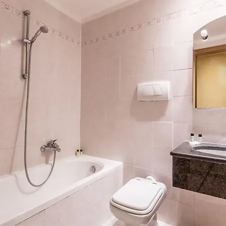 Hotel Raeli Noto 3*