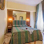 Raeli Noto 3*