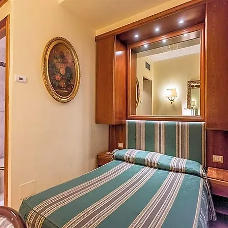 Raeli Noto Отель 3*