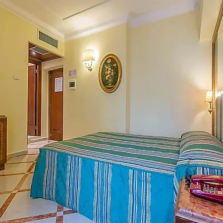 Raeli Noto 3* Рим