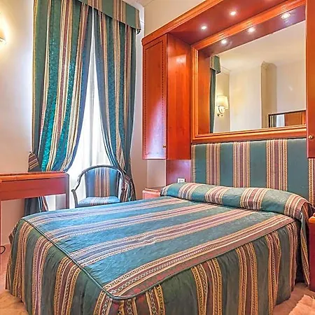 Raeli Noto Отель 3*