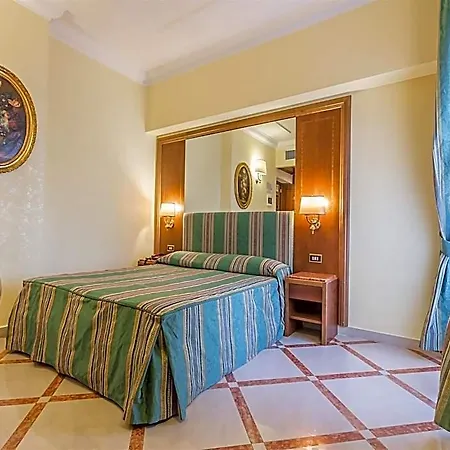 Raeli Noto Отель Рим