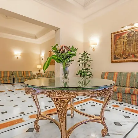 Raeli Noto Hotell Rom
