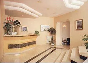 Raeli Noto מלון